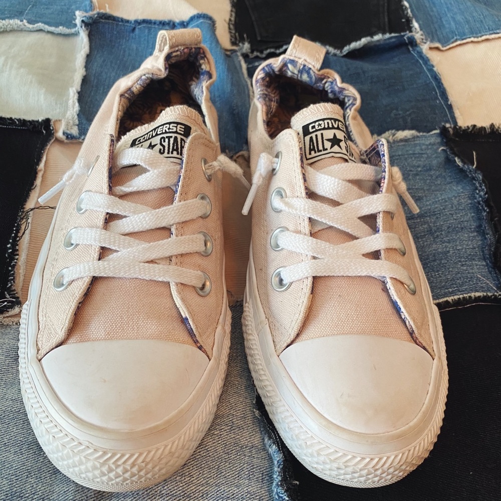 Chuck Taylors Shoreline Slip Shoes Pink and Purple